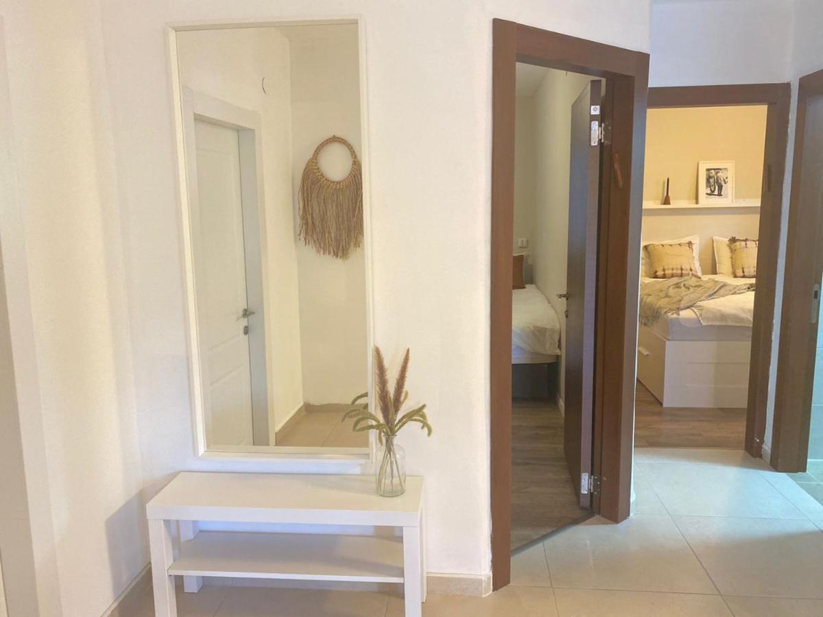 מול האגם Apartamento Maalot Tarshiha Exterior foto